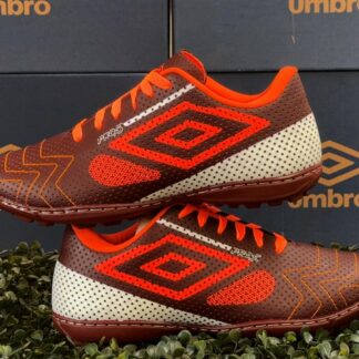 Chuteiras XW-UB