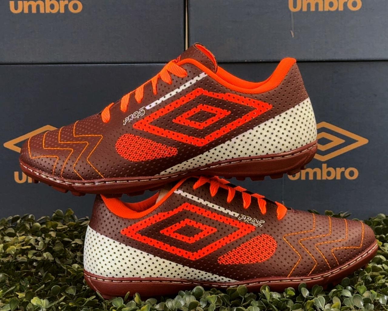 Chuteiras XW-UB